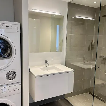 Apt. With Amazing Harbour View And Private Parking 公寓